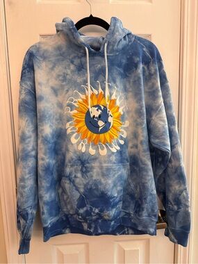 PRIMITIVE Skateboarding Earth Tie Dye Hoodie Blue Size Medium